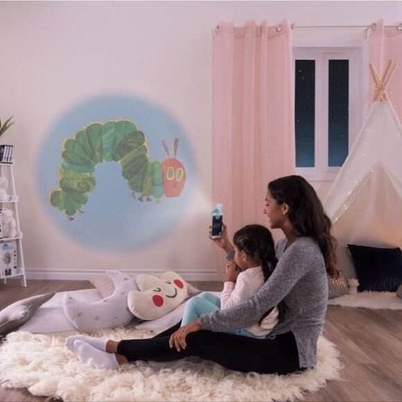 Moonlite™ Storybook Mobile Phone Projector - Picture 12 of 13